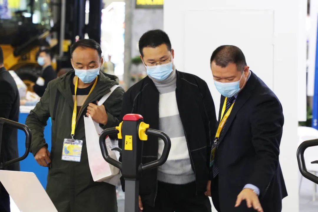 【西林叉车】走,跟我一起去看2020BaumaCHINA宝马展(图8) 【西林叉车】走,跟我一起去看2020BaumaCHINA宝马展(图5)