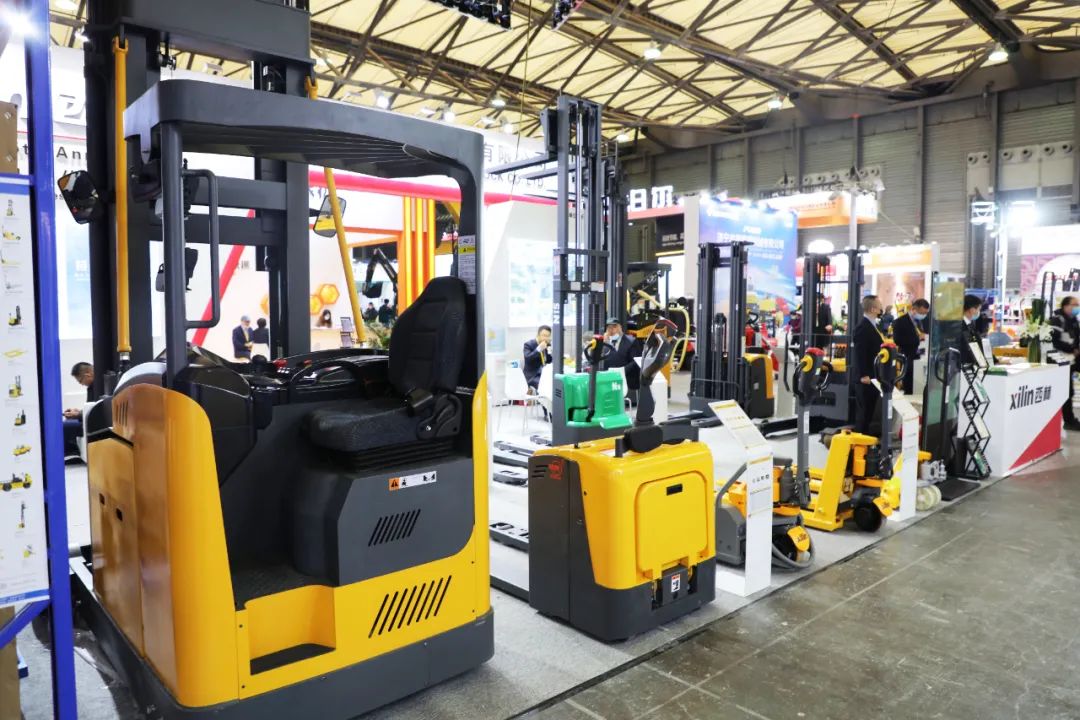 【西林叉车】走,跟我一起去看2020BaumaCHINA宝马展(图5) 【西林叉车】走,跟我一起去看2020BaumaCHINA宝马展(图2)