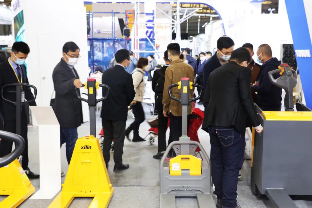 【西林叉车】走,跟我一起去看2020BaumaCHINA宝马展(图10) 【西林叉车】走,跟我一起去看2020BaumaCHINA宝马展(图7)